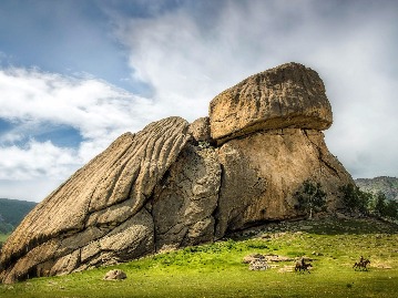 Chinggis Khan’s Statue Complex – Terelj National Park Trip